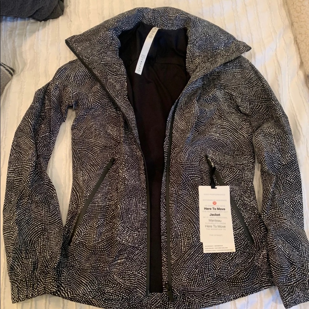 NWT Lululemon Here to Move Jacket 4